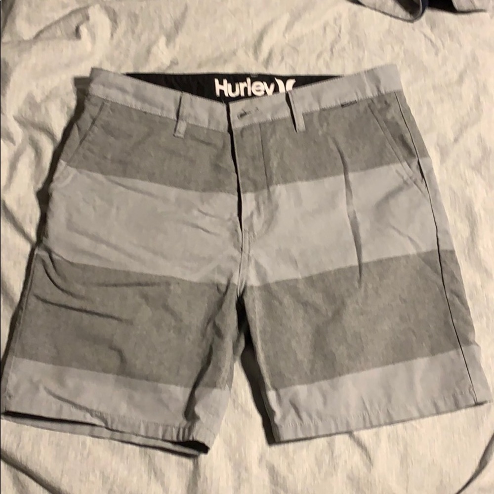 Hurley khaki shorts